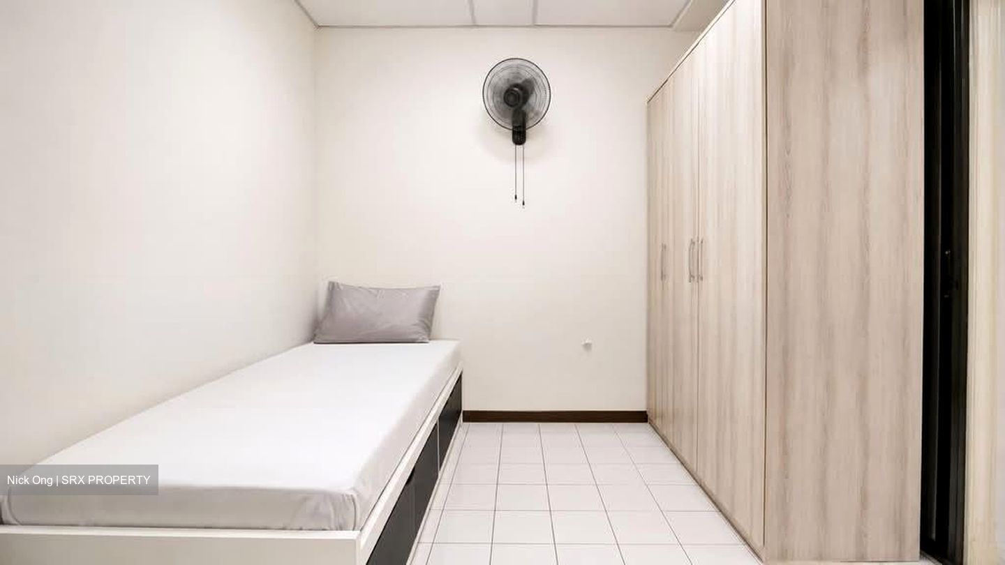 Bedok Ria (D16), Terrace #572619281